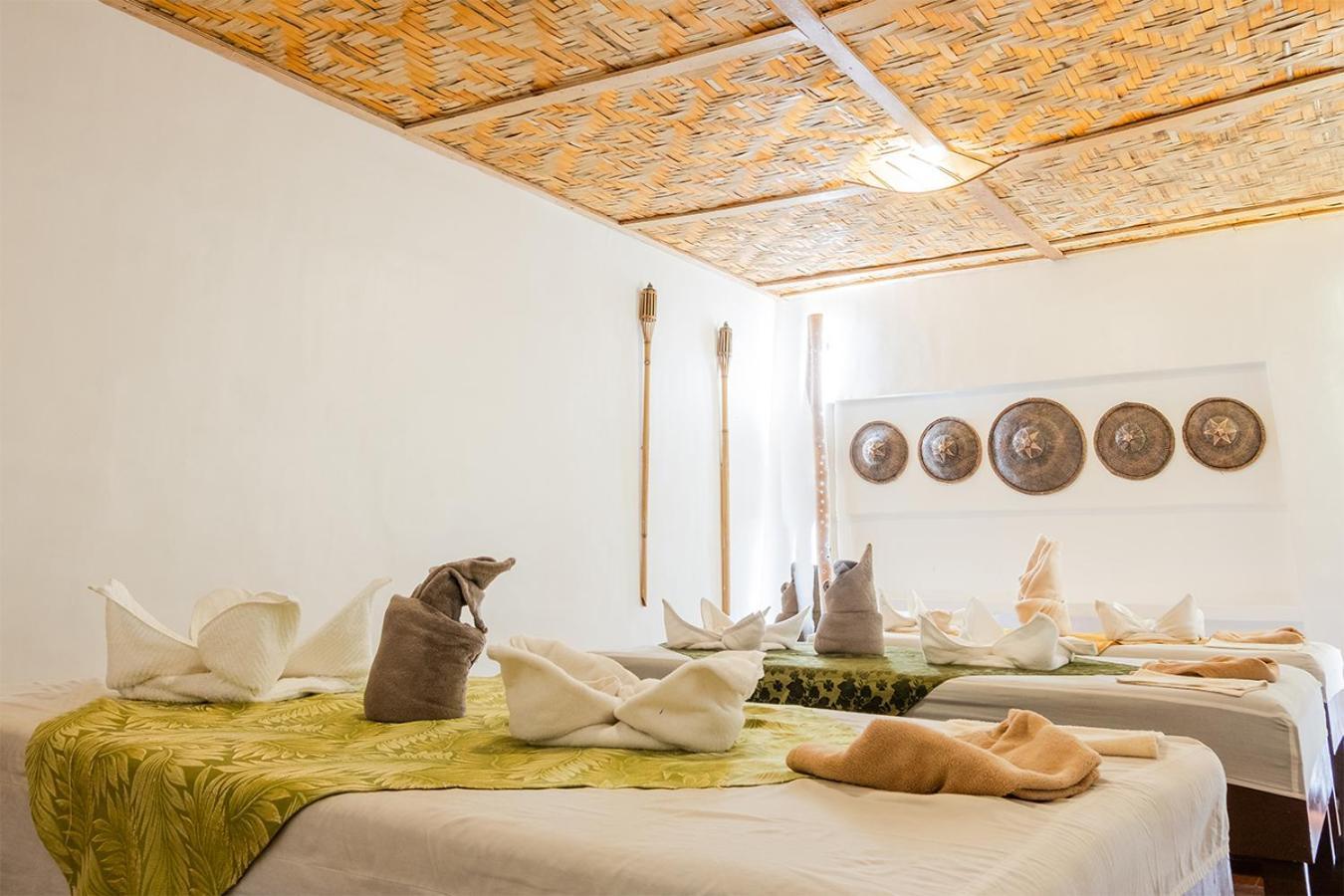 Public House Hostel Мактан Екстериор снимка